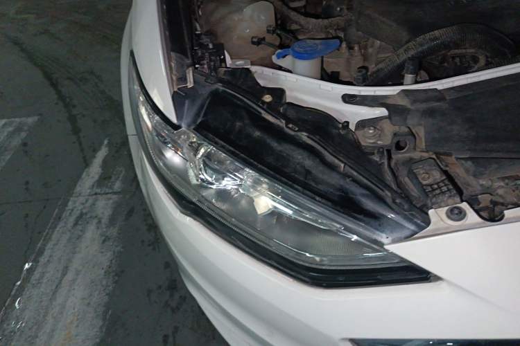 Used Ford Mondeo 2018 EcoBoost 180 Fashion Edition Right Front Headlight