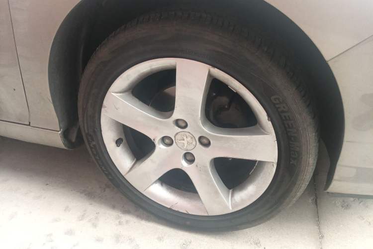 Used Peugeot 408 2013 2.0L Automatic Comfort Edition
