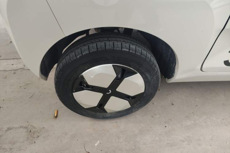 Used Wuling Hongguang MINIEV 2022 Macaron Premium Model – Lithium Iron Phosphate