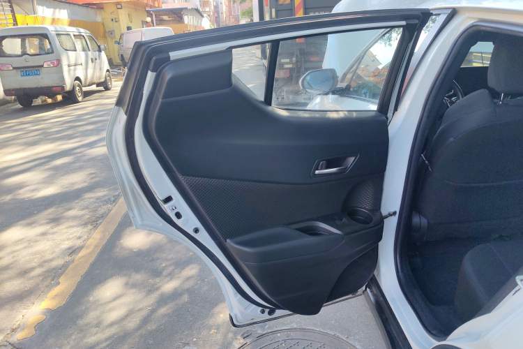 Used Toyota C-HR EV 2020 Leading Edition