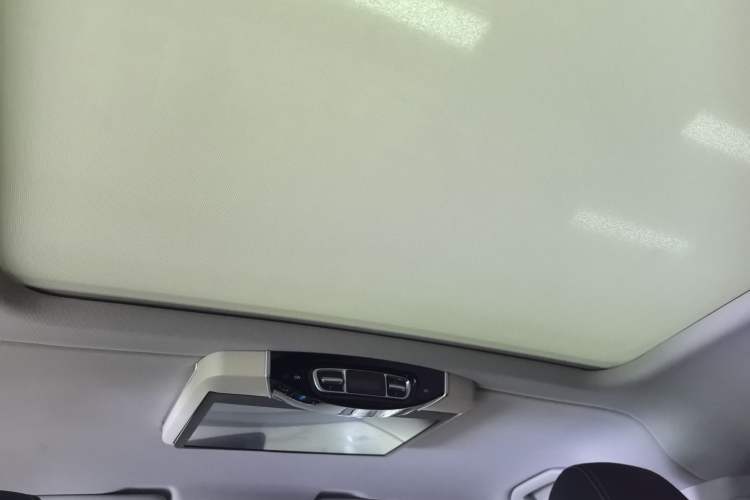 Used Mercedes-Benz V-Class 2020 V 260 L Long-wheelbase Luxury Edition