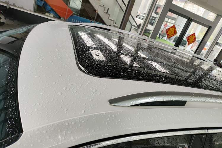 Used Volkswagen Tiguan L 2017 330TSI Automatic Two-Wheel Drive Luxury Edition