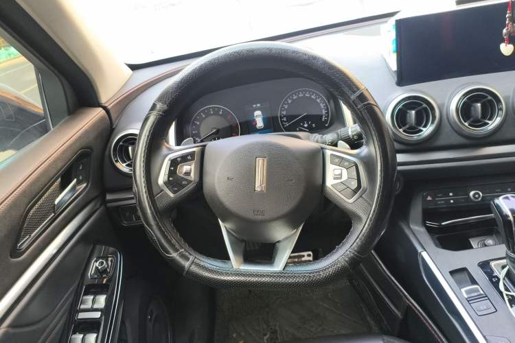 Used Wey VV5 2017 2.0T Ultra-Luxury Version
