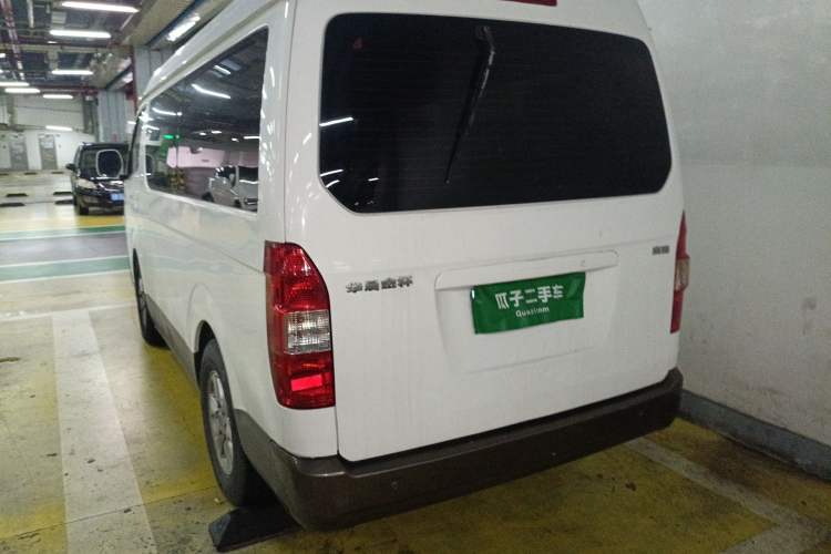 Used Jinbei Hiace 2016 2.0L Luxury Version V19 Rear Left 45 Deg