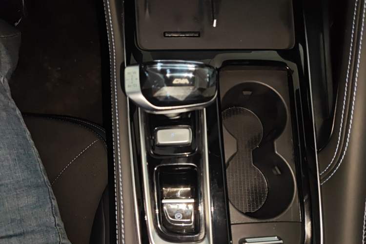 Used Geely Auto Preface 2026 Model Oriental Yao 2.0TD Lanxing Edition