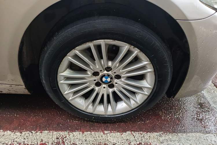 Used BMW 5 Series 2013 525Li Leading Model