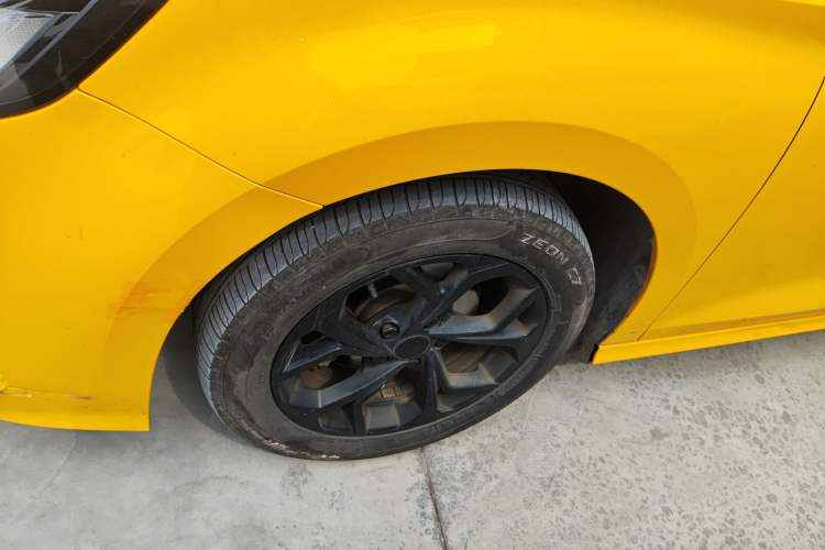 Used MG 5 2021 180 DVVT CVT Youthful Style Edition
