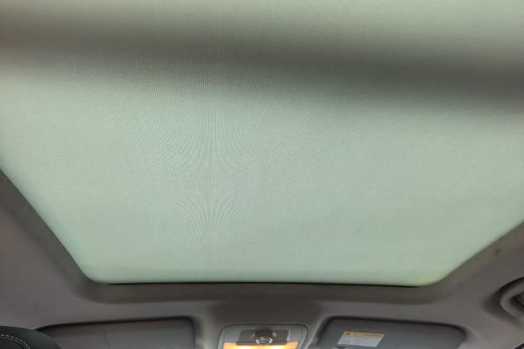 Used Roewe RX5 2018 20T Two-Wheel Drive Automatic Internet Smart Luxury Edition
