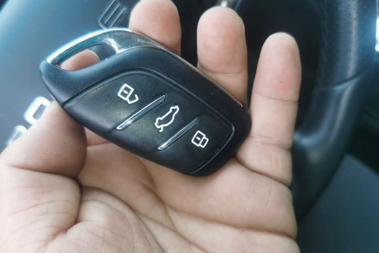 Used Roewe RX5 2021 PLUS 330TGI Automatic National Style Smart Luxury Edition Vehicle Key