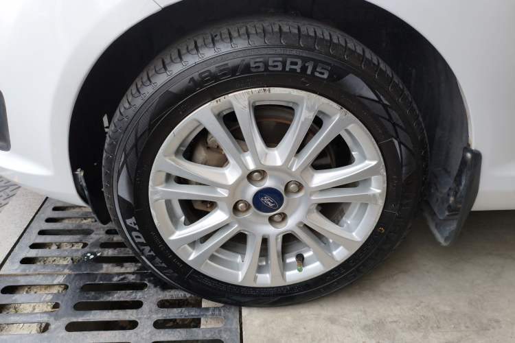 Used Ford Fiesta 2013 Hatchback 1.5L Automatic Fashion Edition