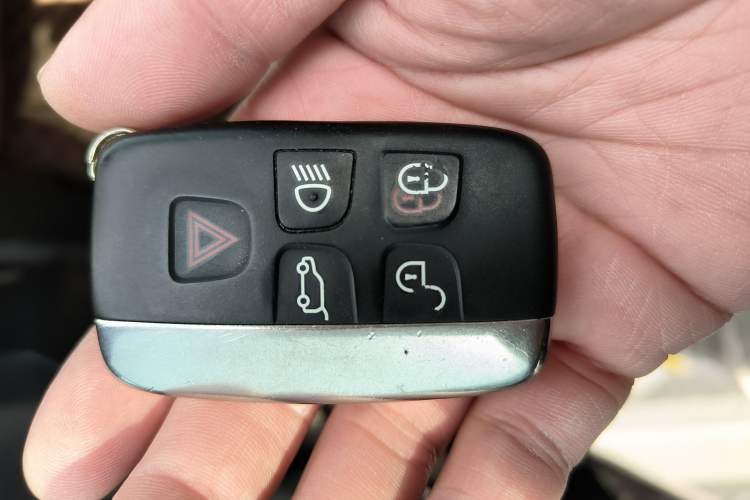 Used Land Rover Discovery Sport 2017 2.0T HSE
