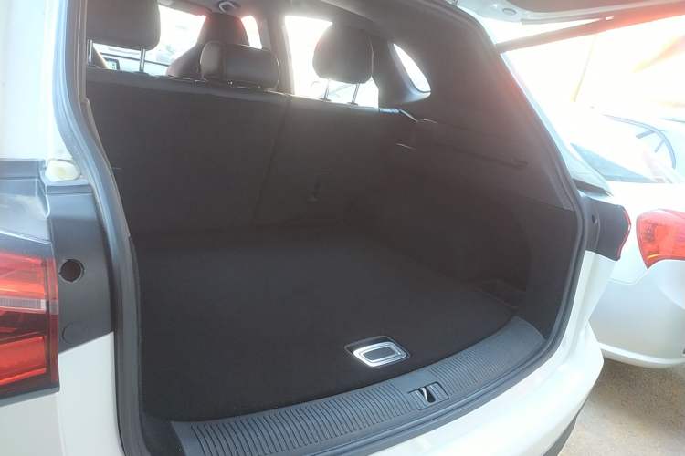 Used MG HS 2019 30T Automatic 2WD Trophy Enhanced Version China VI Standard Trunk