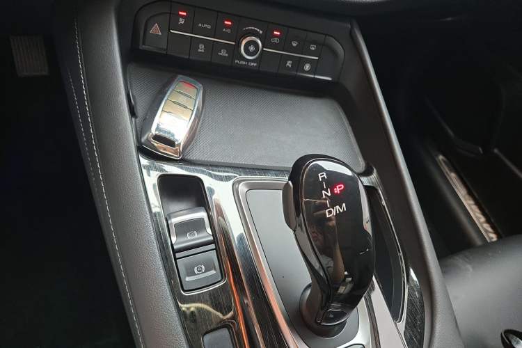 Used Haval F7 2019 1.5T Two-Wheel Drive i-Type China V Standard Gear Lever