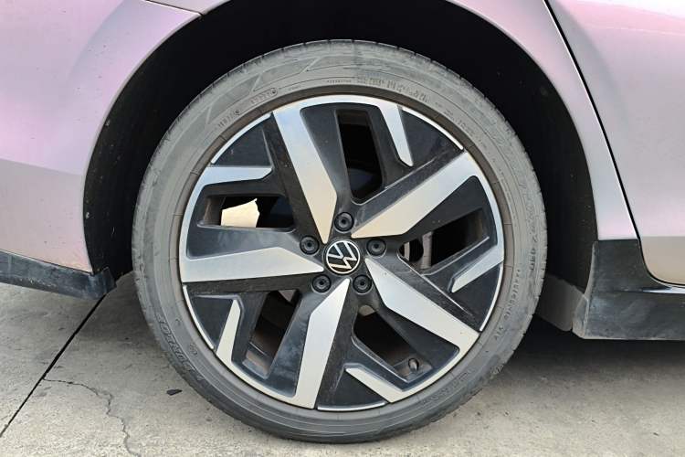 Used Volkswagen Lamando 2022 Lavida L 280TSI DSG Cool & Spicy Edition
