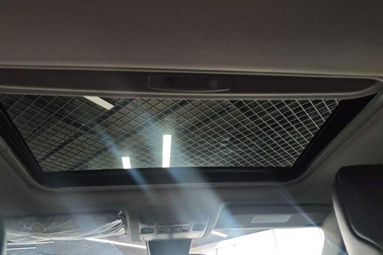 Used Toyota Wildlander 2022 2.0L CVT Two-Wheel Drive Luxury PLUS Edition
