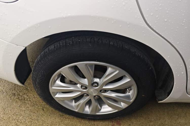 Used Buick GT 2019 15T Dual-Clutch Connected Elite Version China V Standard
