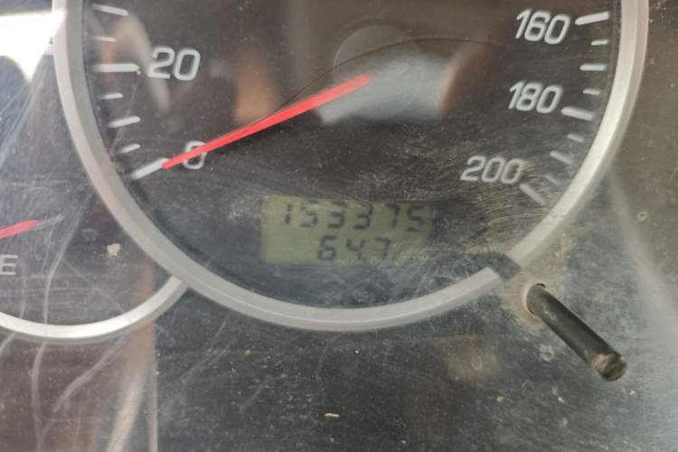 Used Huanghai Challenger SUV 2010 2.0L Two-Wheel Drive DD6490P Odometer Close Up