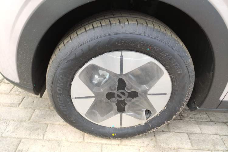 Used Geely Galaxy Geome 2026 Model 310km Dream Edition Left Front Wheel Hub