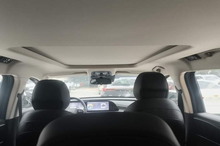 Used EXEED Lingyun 2024 300T Two-Wheel Drive Starlight Edition