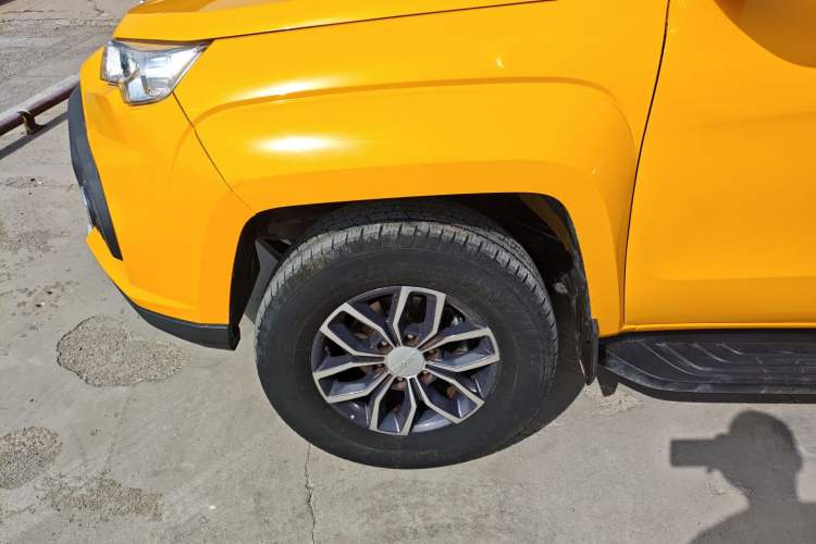 Used JMC Yuhu EV 2022 4x2 LX JX1032PSEF5BEV
