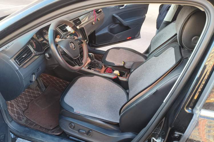 Used Volkswagen Passat 2017 330TSI DSG Luxury Edition