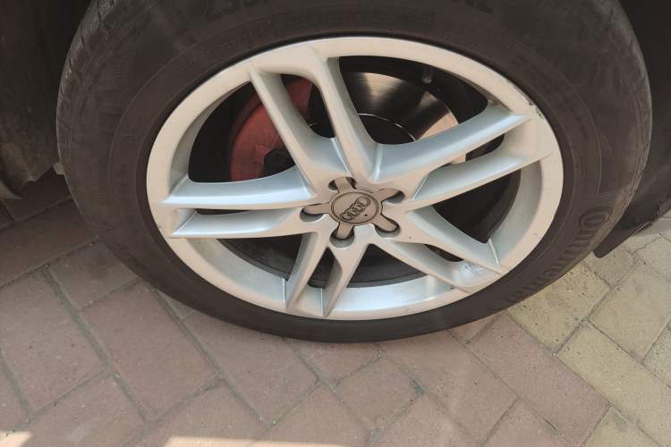 Used Audi Q5 2017 Plus 40 TFSI Technology Model Right Front Wheel Hub