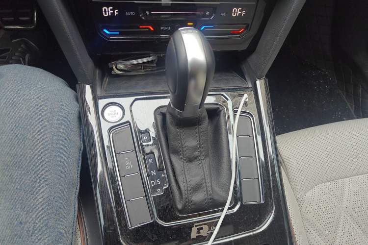 Used Volkswagen Magotan 2023 2 Million Units Commemorative Edition 330TSI DSG Luxury Version
