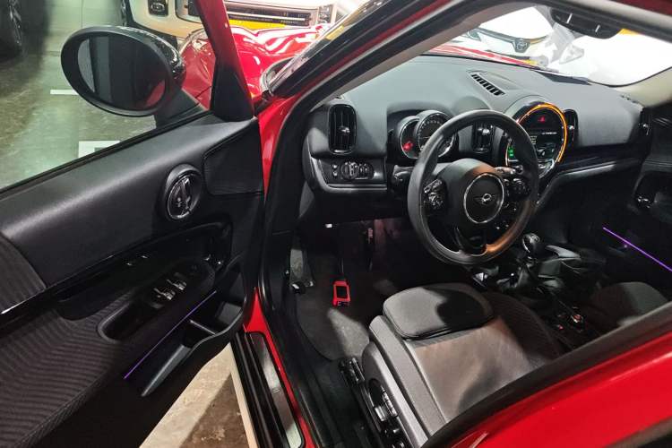 Used MINI Countryman 2018 1.5T COOPER Artist
