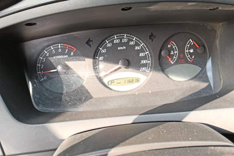 Used Roewe W5 2014 1.8T 2WD Automatic Tharu Special Edition
