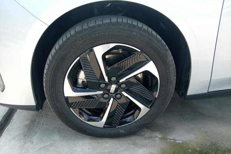 Used Geely Galaxy L6 2025 EM-i 140km Starship Edition