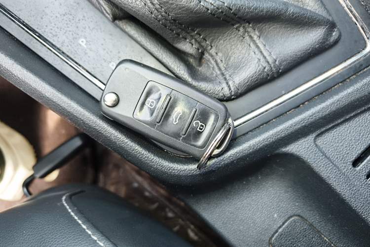 Used Volkswagen Lavida 2017 1.6L Automatic Comfort Edition
