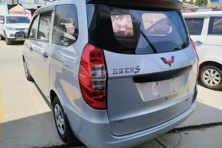 Used Wuling Hongguang 2020 1.2L S Base Model China VI LSI

