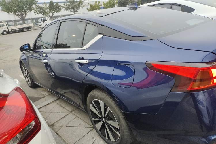 Used Nissan Teana 2019 2.0L XL Upper SmartDrive Version
