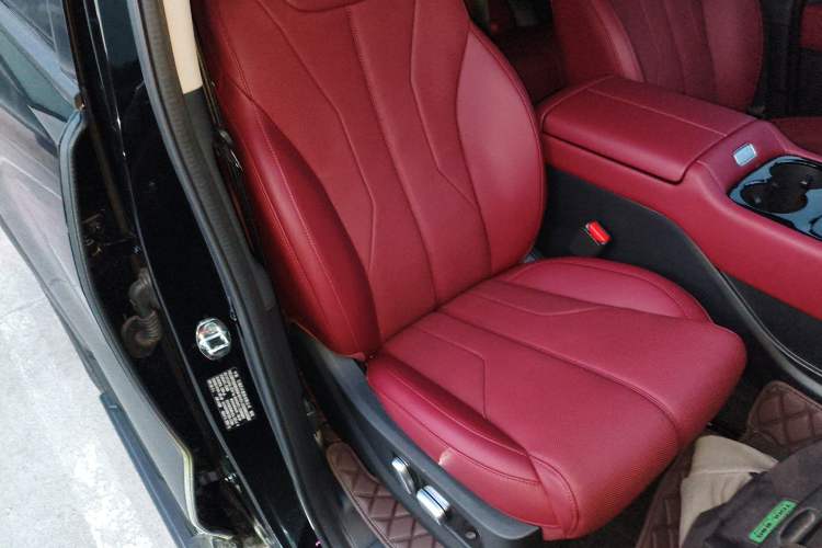 Used Tank 400 New Energy 2026 Model—Hi4-T Smart Enjoyment Version Right Front Seat