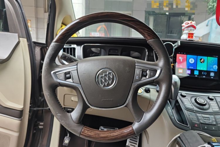 Used Buick GL8 2011 3.0L GT Luxury Business Haoya Edition
