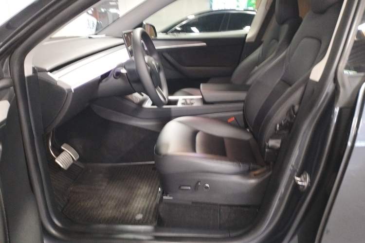 Used Tesla Model Y 2022 Performance High-Performance All-Wheel-Drive Version