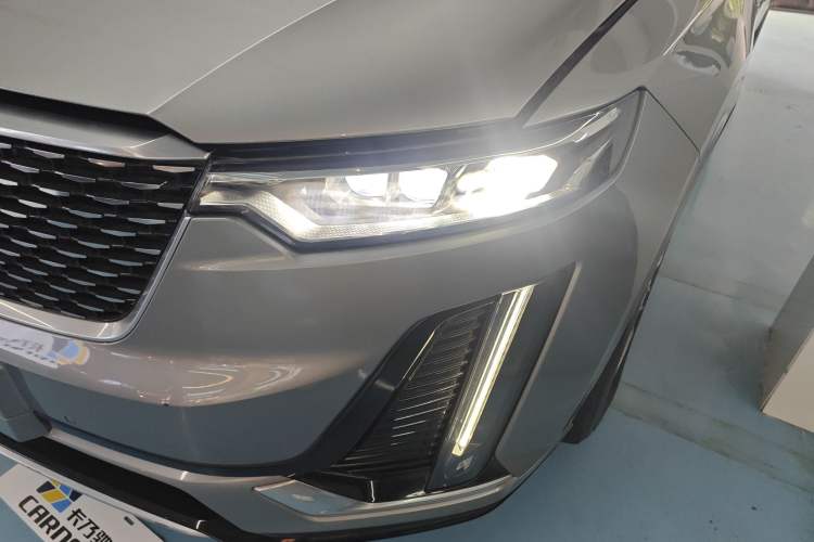 Used Cadillac XT6 2022 2.0T Six-Seater Four-Wheel Drive Luxury Version
