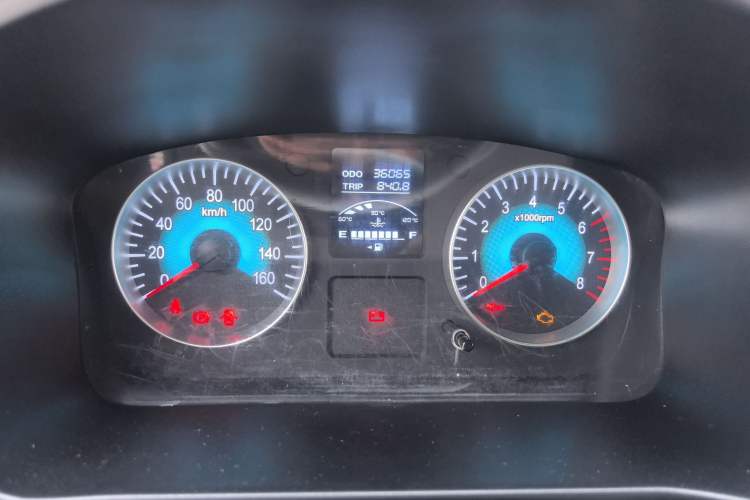 Used Jinbei Gold Hiace M Classic 2022 1.5L Engineering Lion Passenger Vehicle 5 Seats