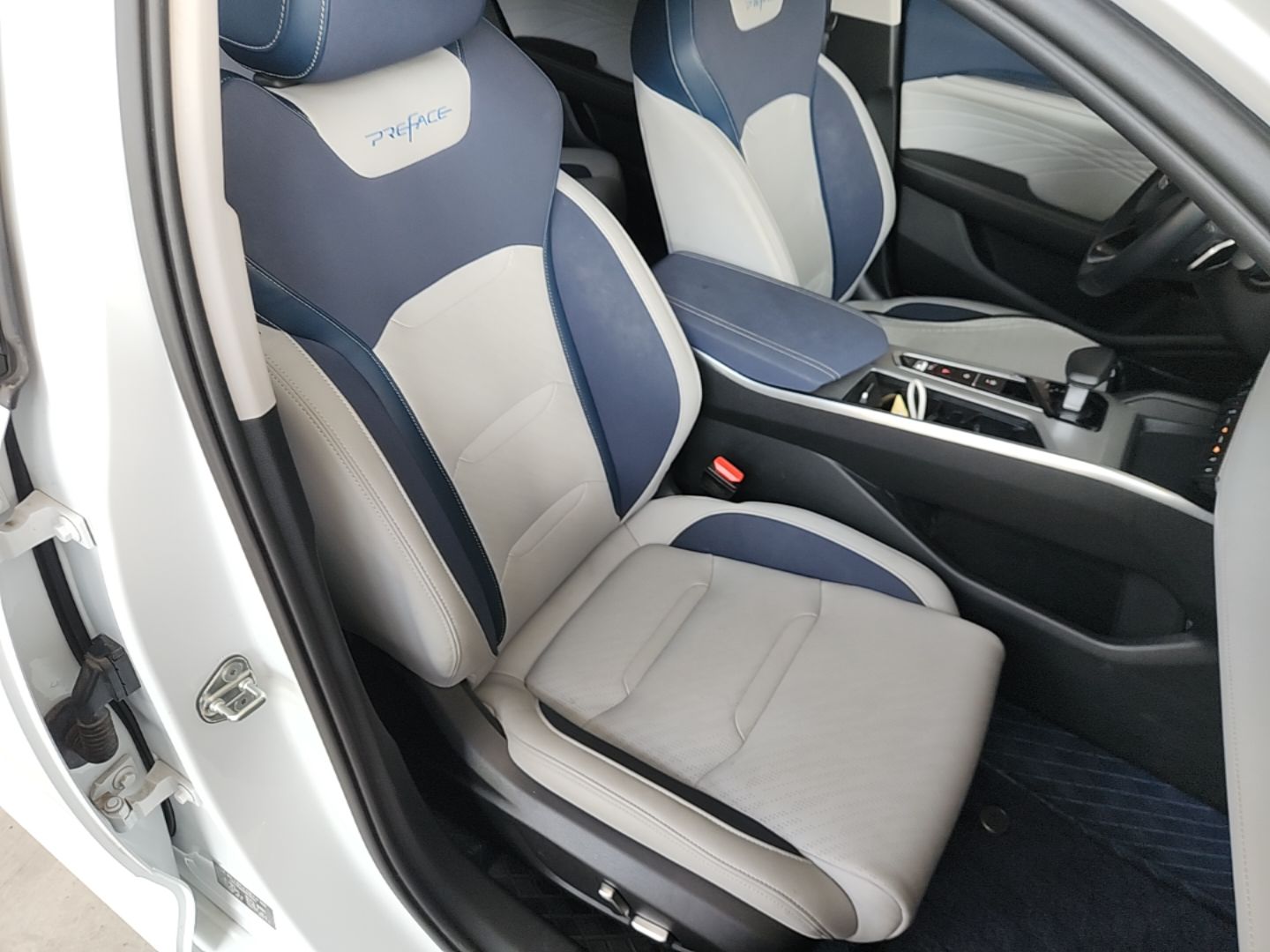 Geely Auto Preface 2021 Revised Version 2.0TD Luxury Edition — снимка 19