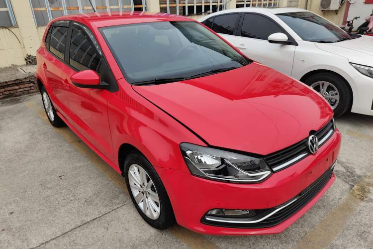 Used Volkswagen Polo 2014 1.6L Automatic Comfort Edition Front Right 45 Deg