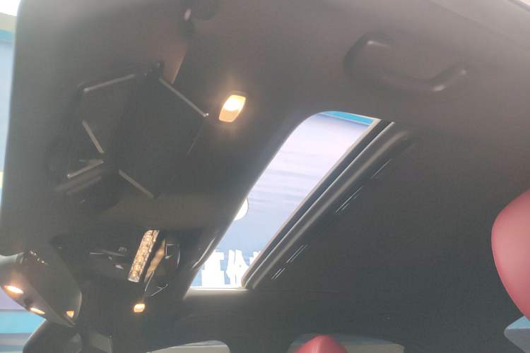 Used Mercedes-Benz C-Class 2017 C 200 Sport Edition Headliner