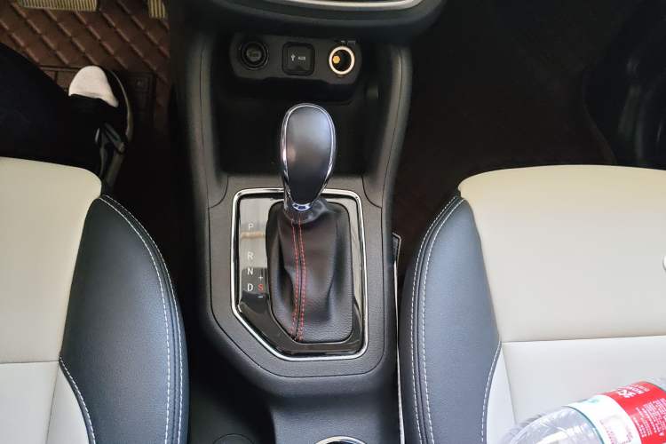 Used CHANGAN CS35 2017 1.6L Automatic Luxury Model Gear Lever