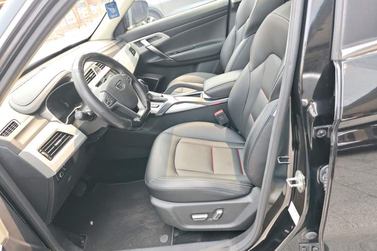 Used Geely Auto Emgrand X7 Sport 2018 1.8TD Automatic Two-Wheel Drive Smart Connect 4G Internet Edition