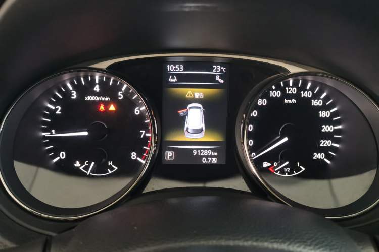 Used Nissan X-Trail 2015 2.5L CVT Leading MAX Edition 4WD