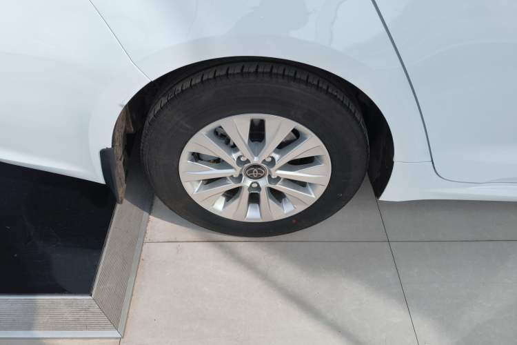 Used Toyota Corolla 2024 1.8L Smart Electric Hybrid Dual-Engine Pioneer Edition
