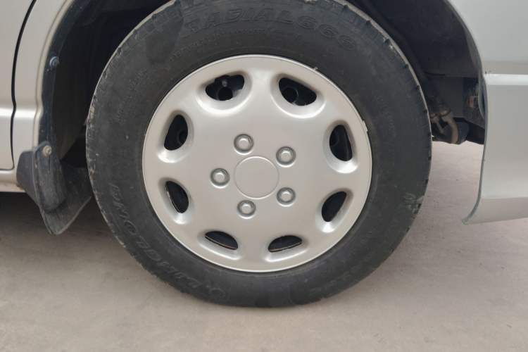 Used Jinbei Grace 2016 2.0L Classic Edition Standard Model Long Wheelbase 9 Seats
