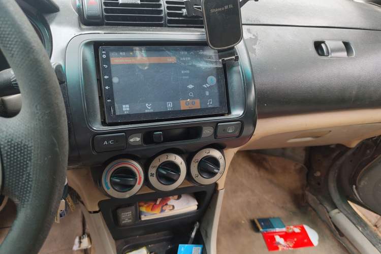 Used Everus S1 2012 1.3L Manual Comfort Edition Audio And AC Panel