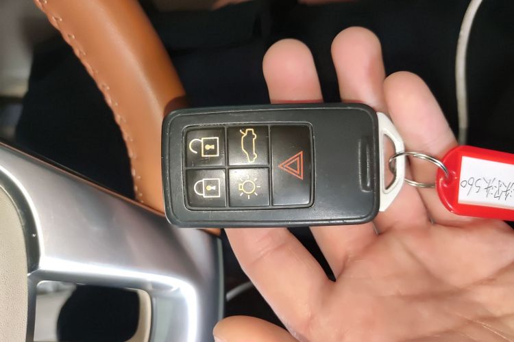 Used Volvo S60 2014 S60L 2.0T Zhiyuan Edition