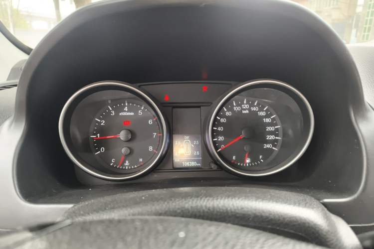 Used Haval H6 2015 Upgraded Model 1.5T Manual Two-Wheel Drive Elite Version
