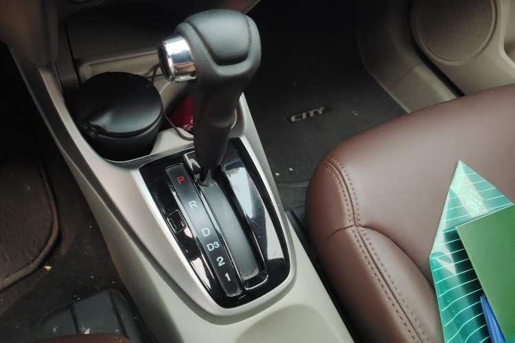 Used Honda City Classic 2008 1.5L Automatic Elite Edition Gear Lever